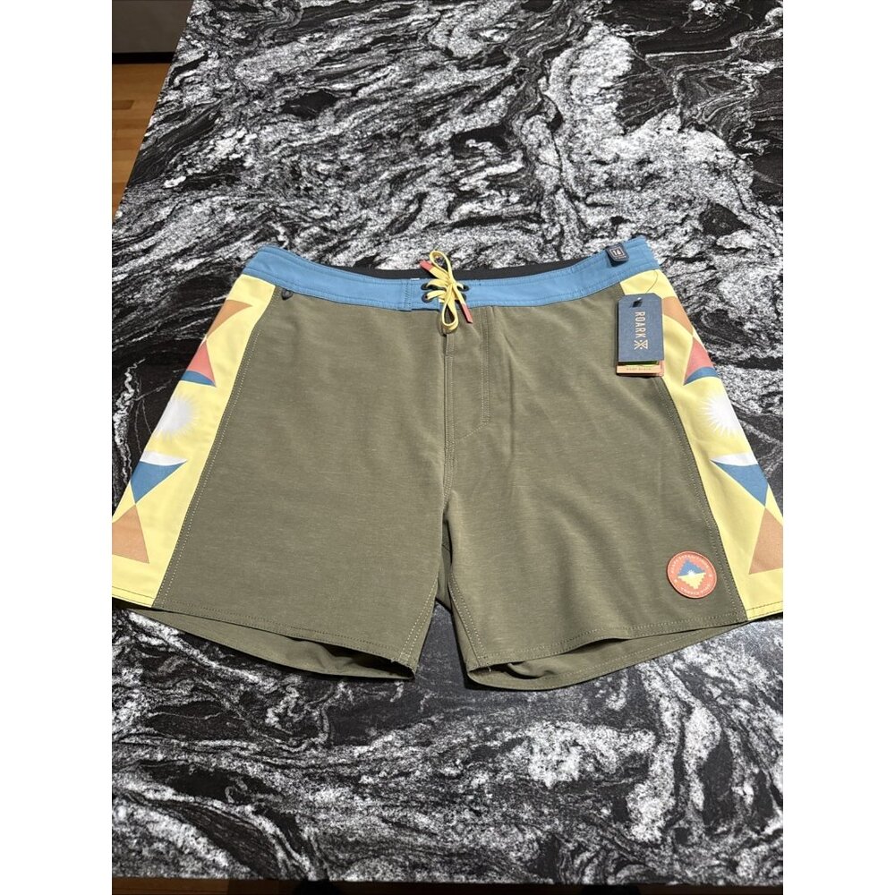 Roark Passage 16” Side Panel Boardshorts Military Green Mens Size 36 NWT RB471
